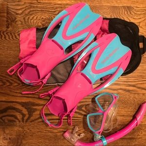 U.S. Divers Mask, Fins and Snorkel Set